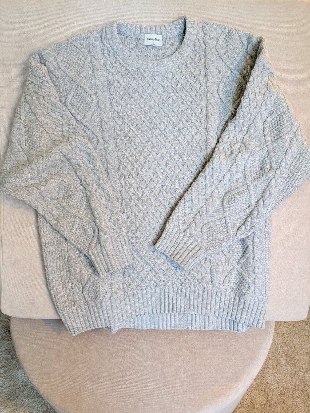 ARITZIA Peggy Sweater Size M Light Grey Heather Chrome comfy oversized fit